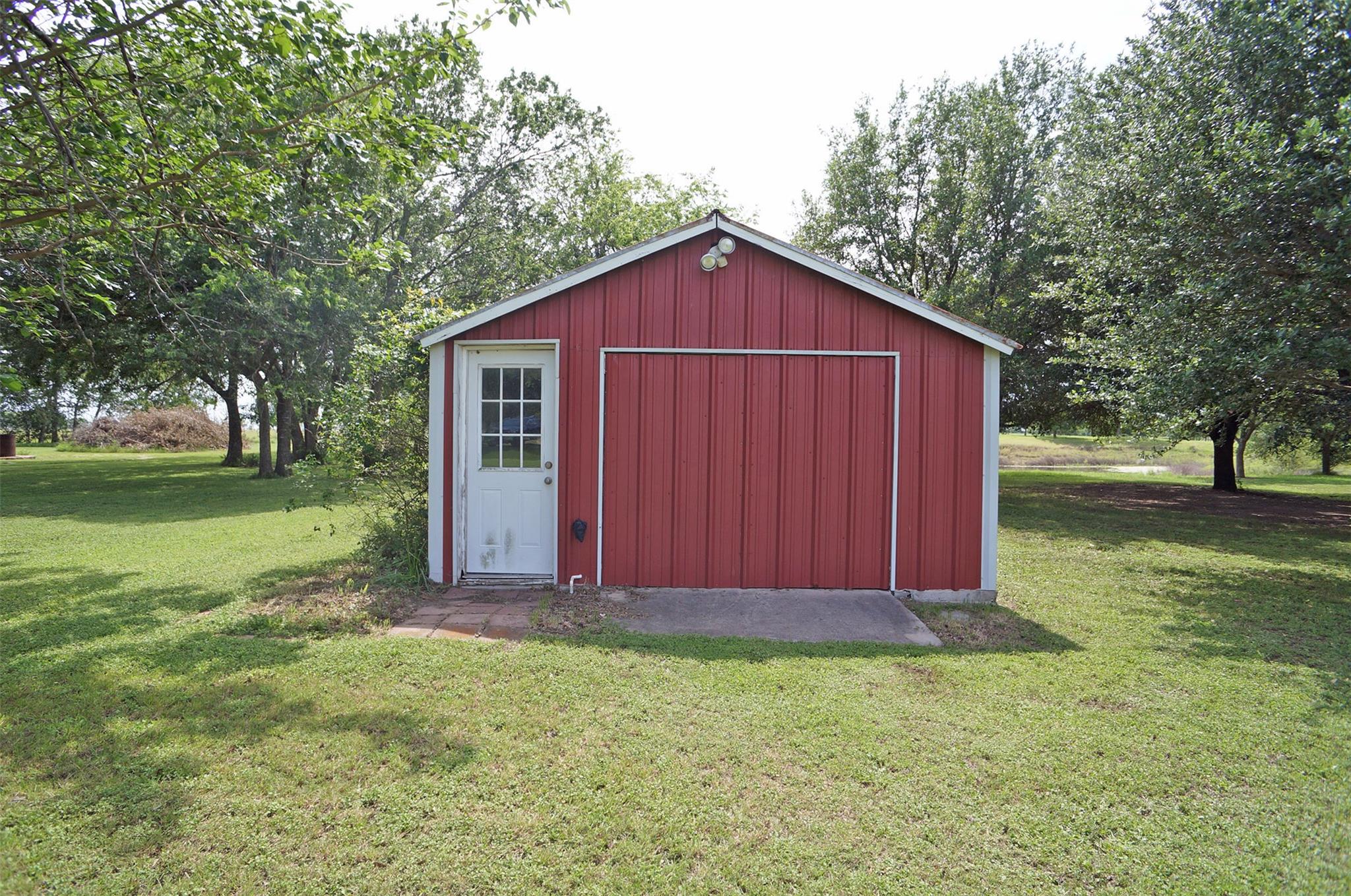 1610 County Road 463 None Property Photo 32