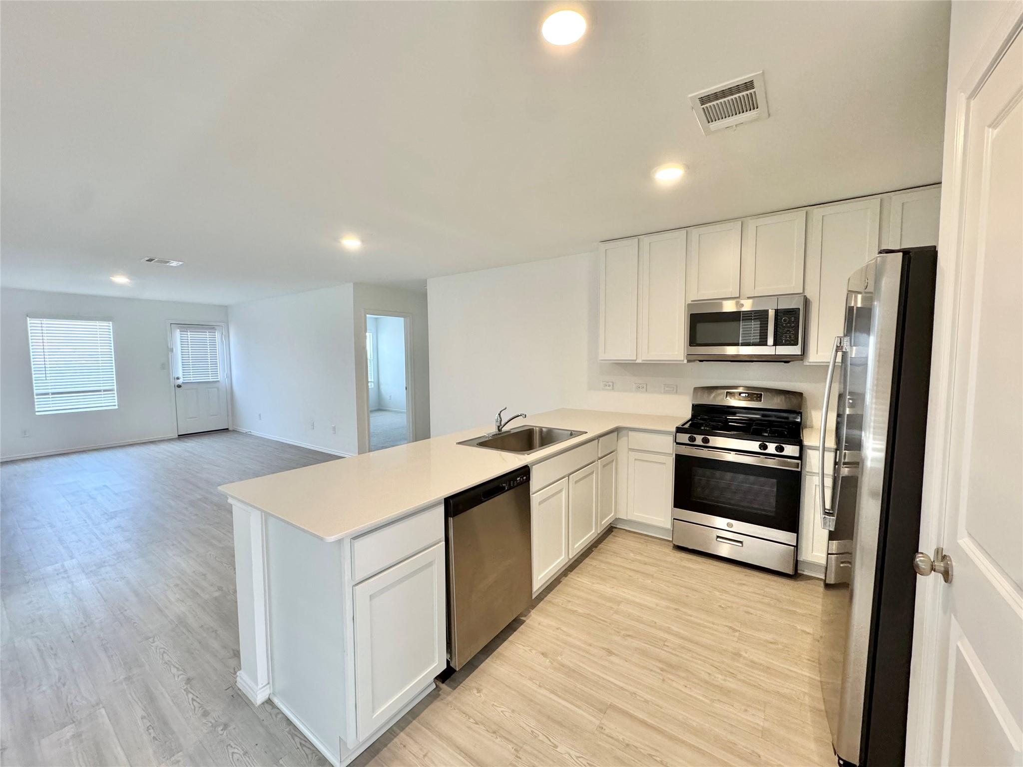 23604 Tiny Moons Way Property Photo 3