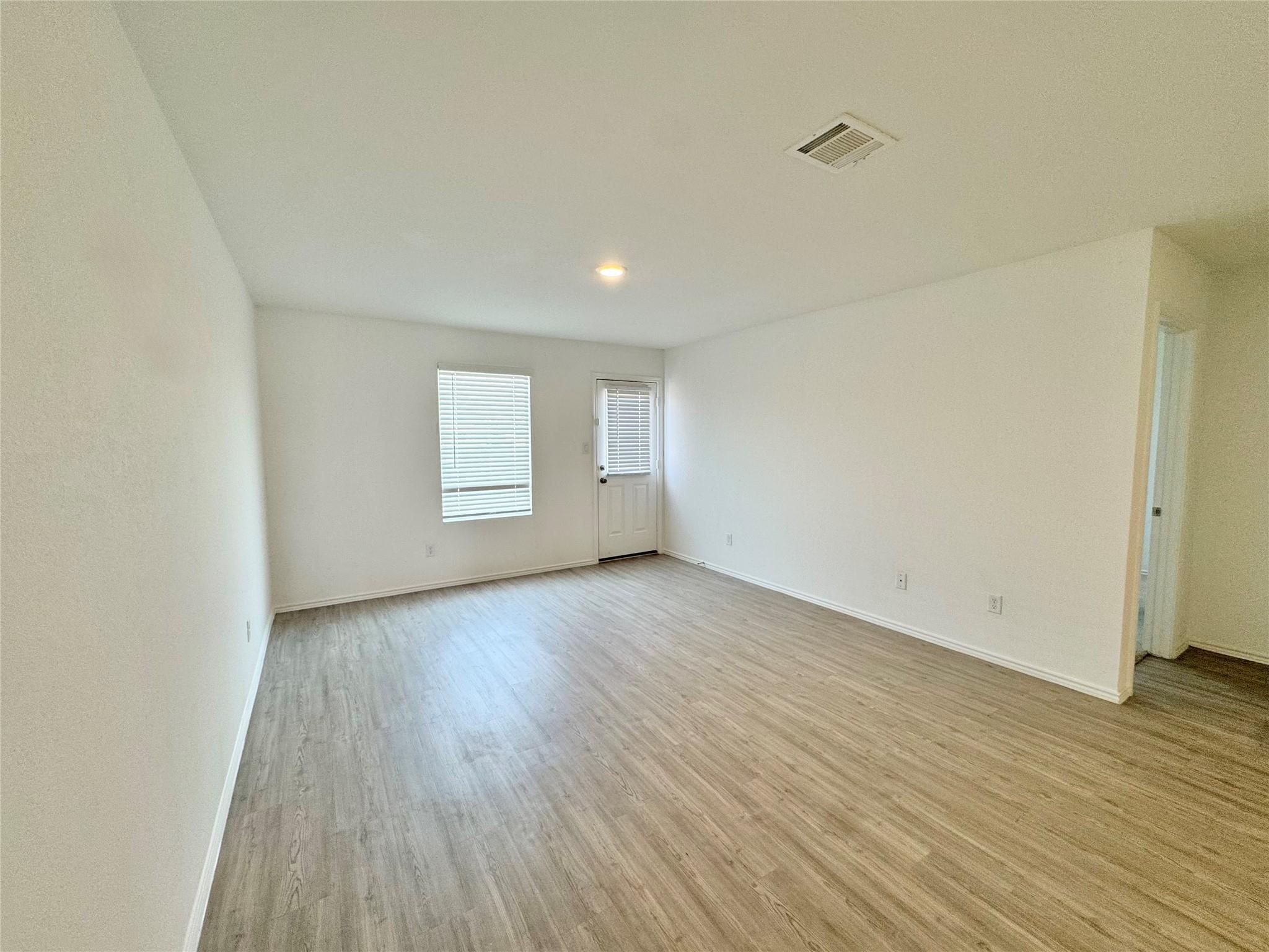23604 Tiny Moons Way Property Photo 7