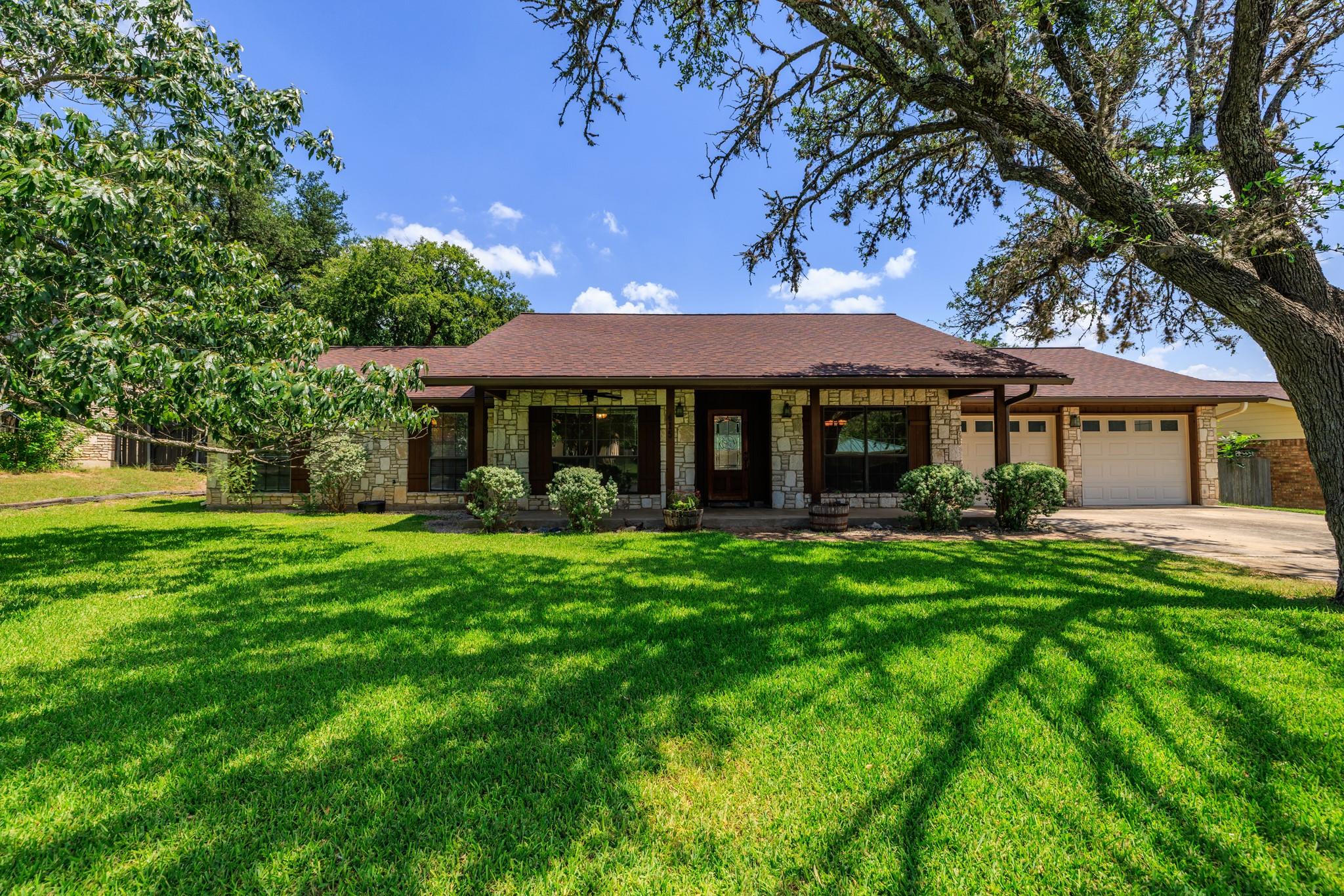 415 Meadow Ridge Dr Property Photo 1