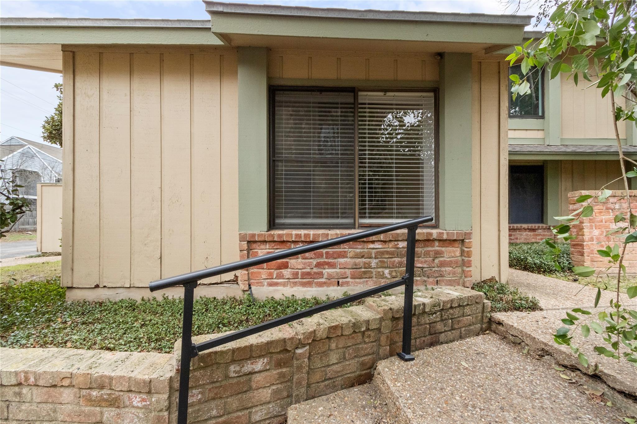 915 Silver Quail Ln Property Photo 35