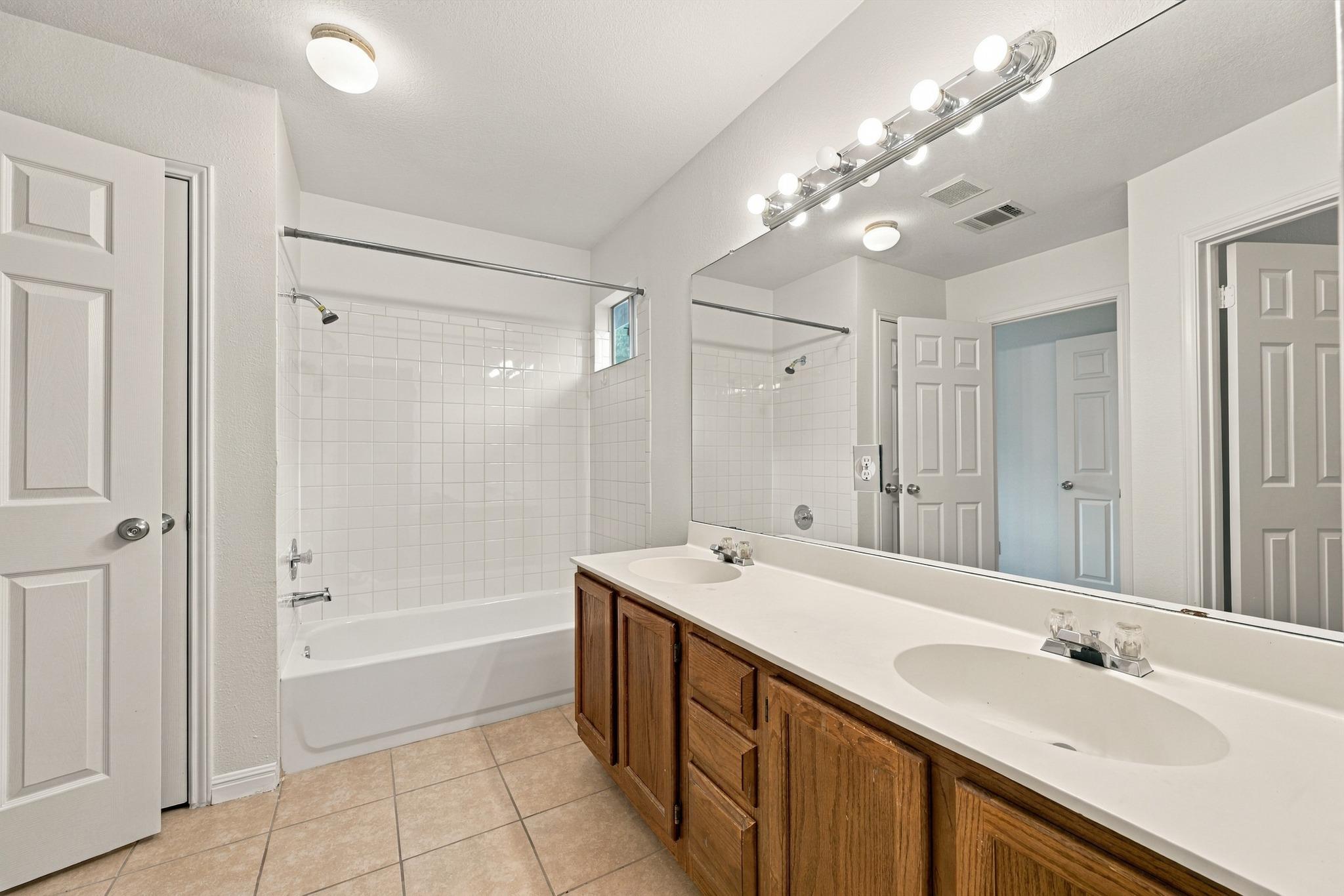 2800 Single Trace Ct Property Photo 18