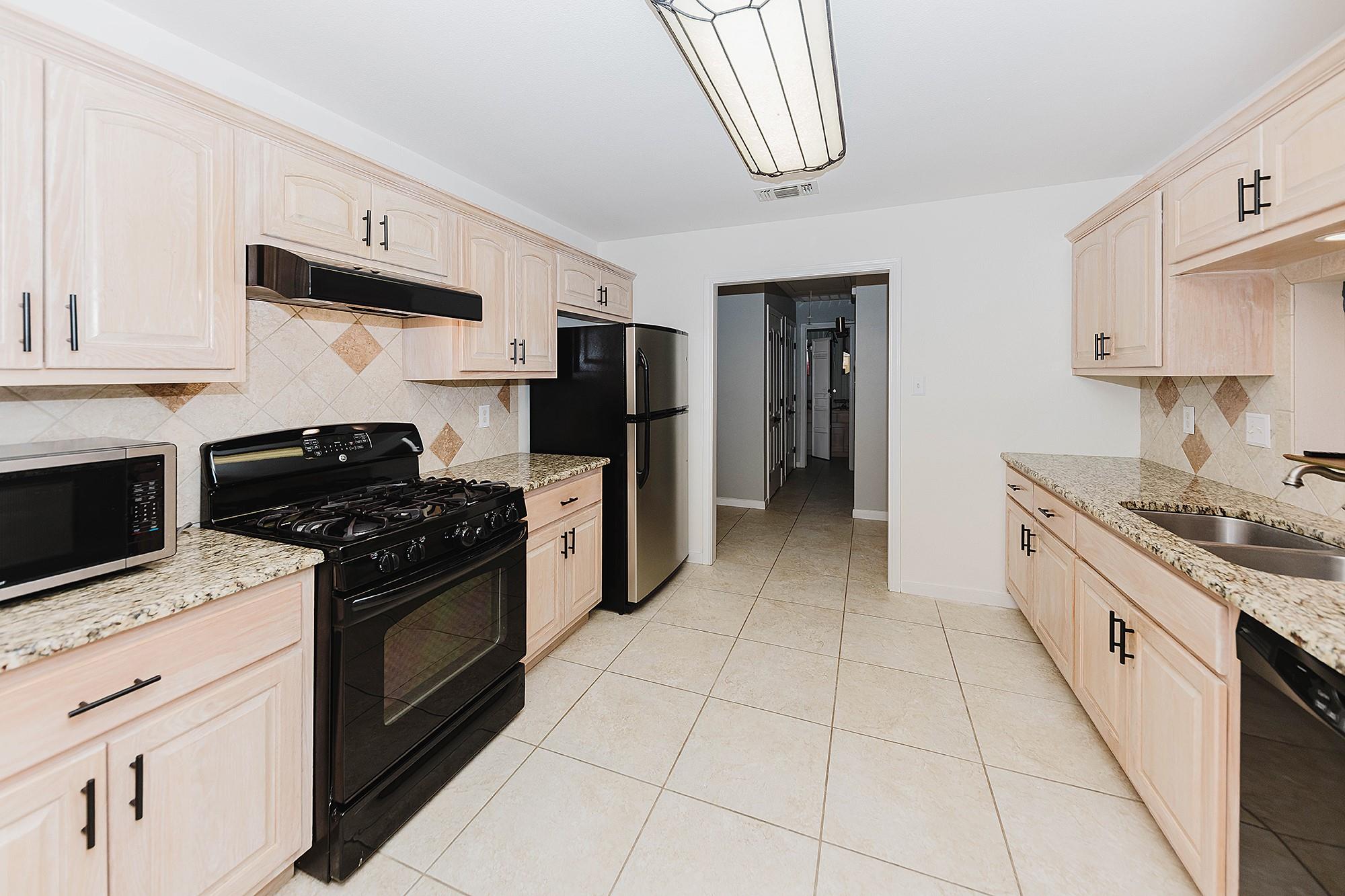 139 Village Forest Dr Property Photo 16
