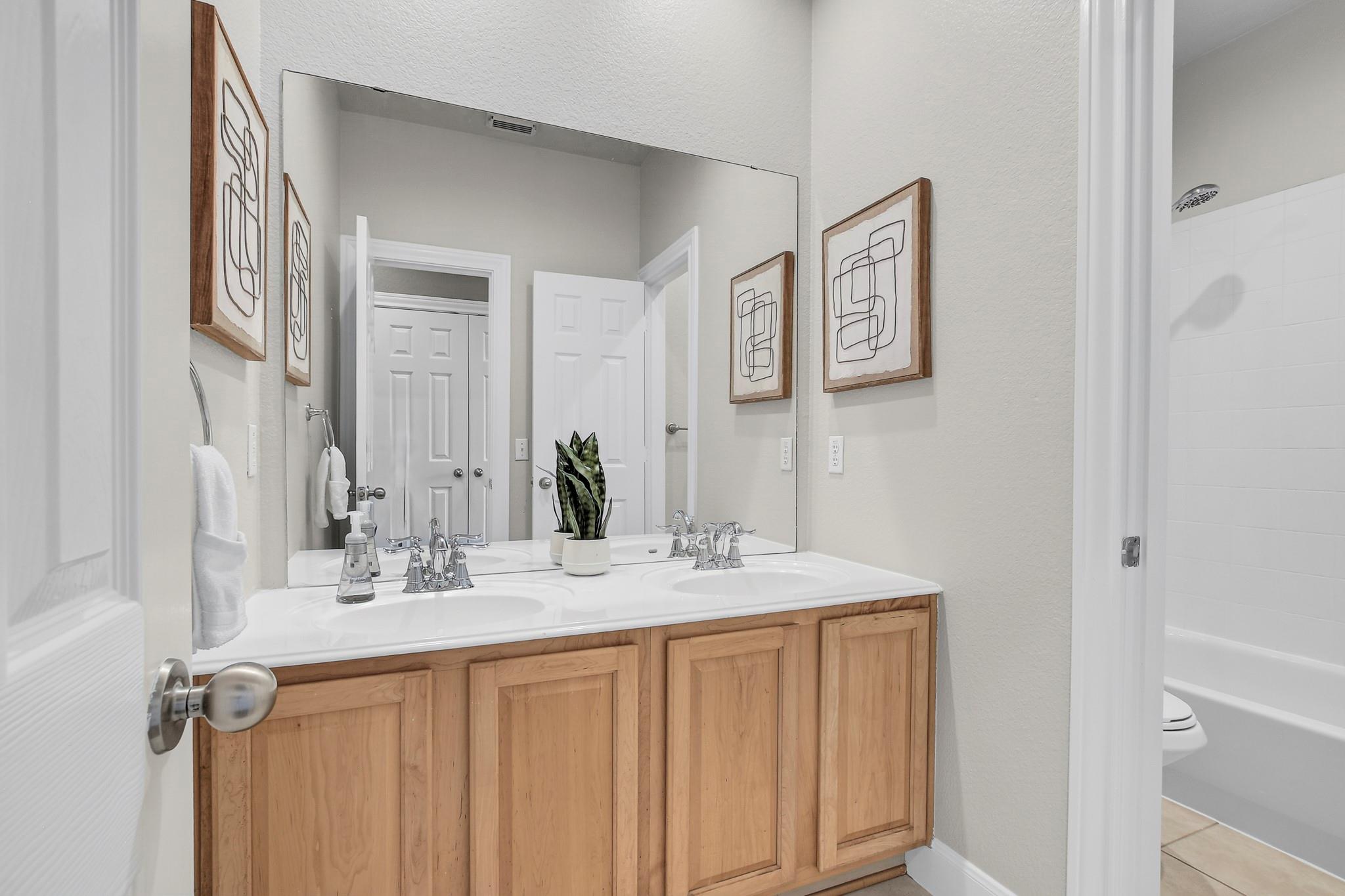 12505 Glacier Parke Cv Property Photo 27