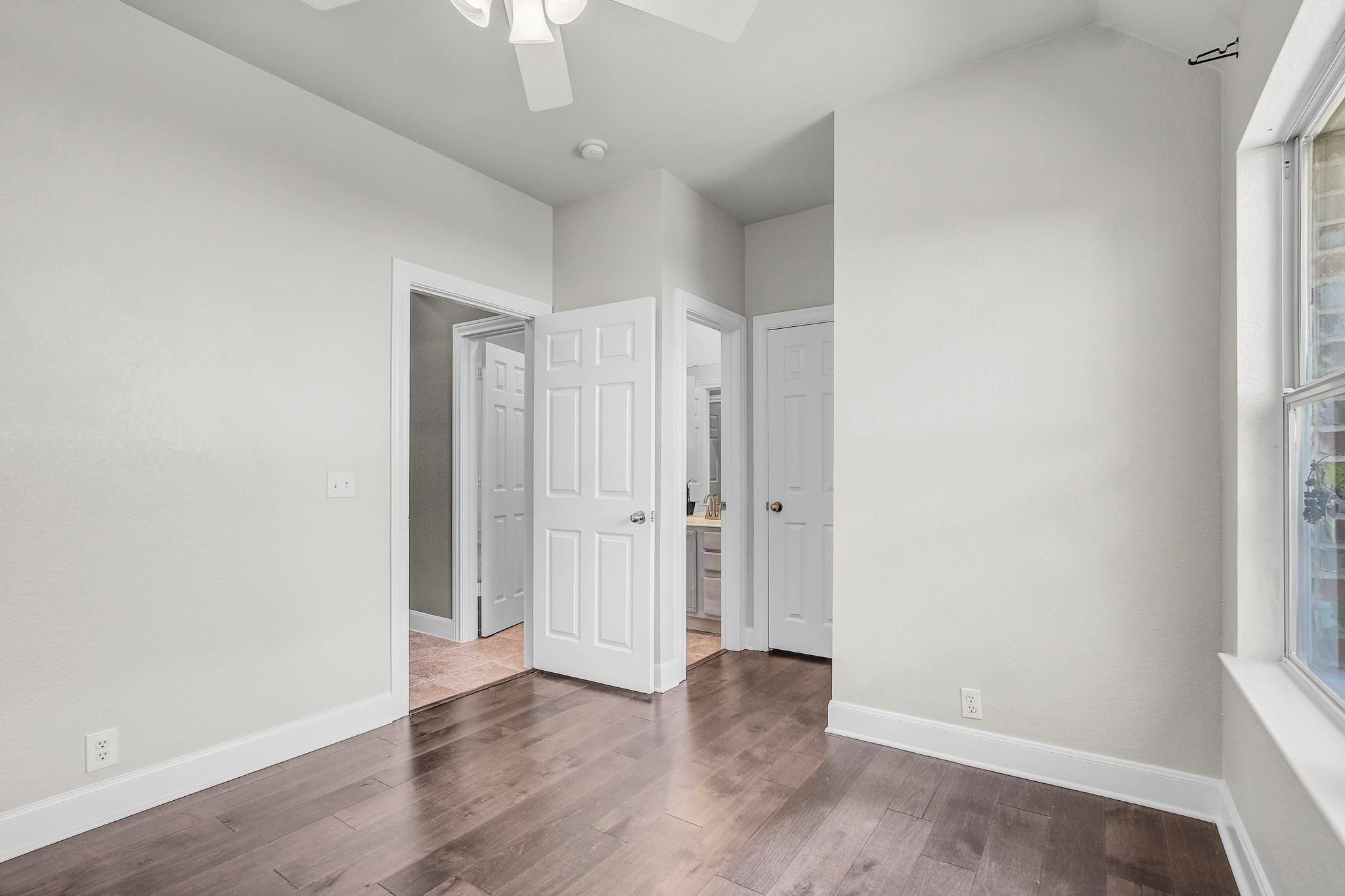 12505 Glacier Parke Cv Property Photo 29