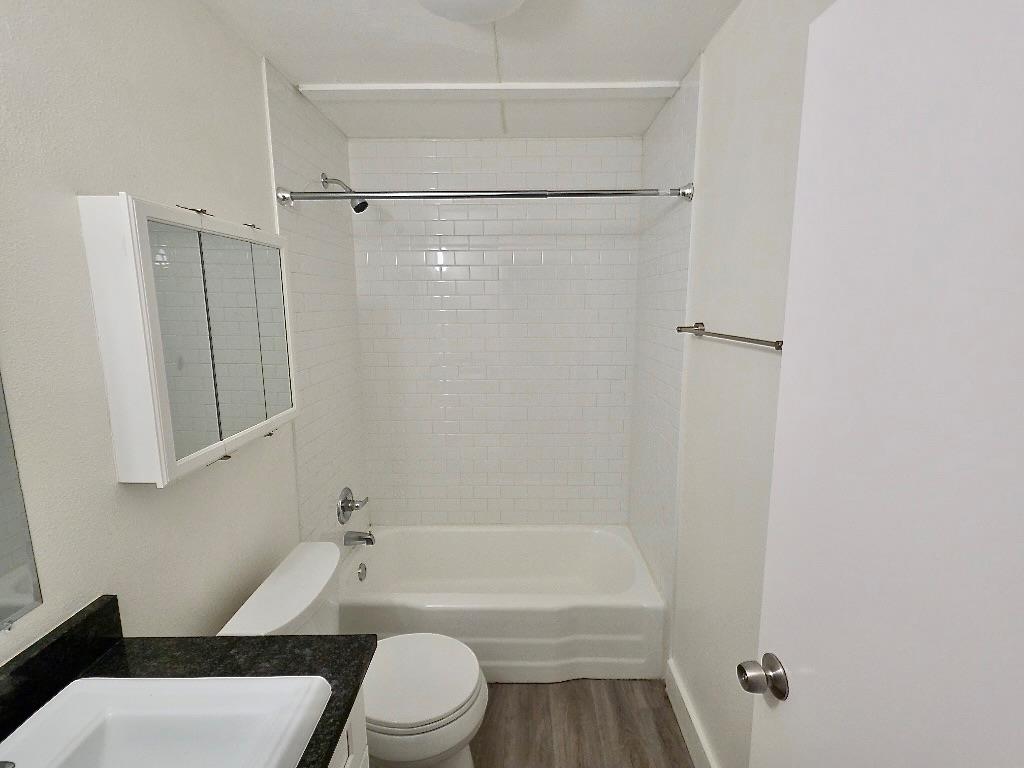1503 Braes Ridge Dr #b Property Photo 9