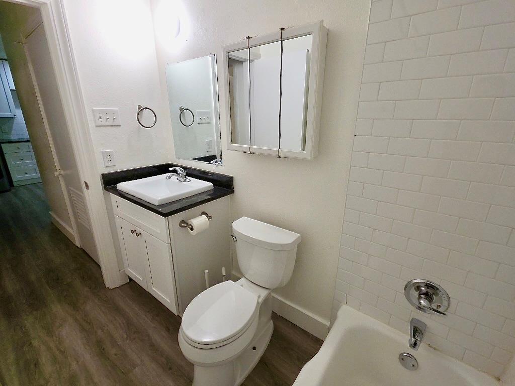 1503 Braes Ridge Dr #b Property Photo 10