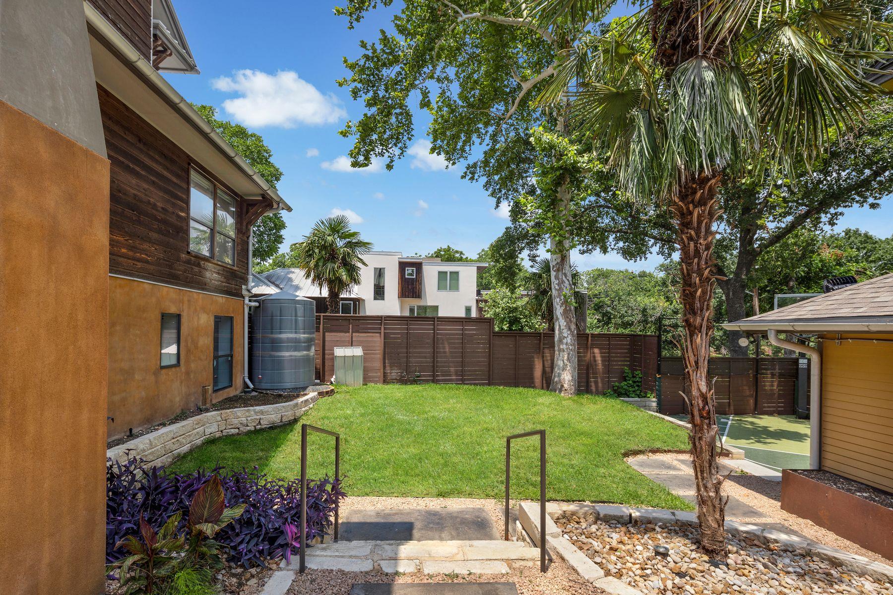 2001 Travis Heights Blvd Property Photo 19