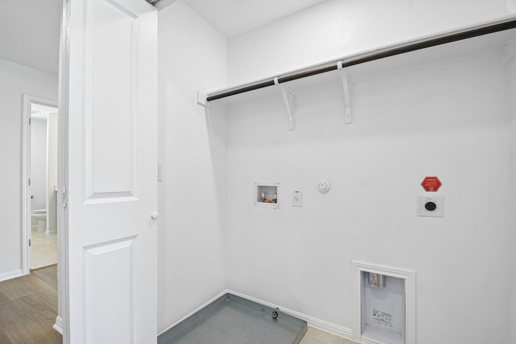 1506 Corsac Way Property Photo 18