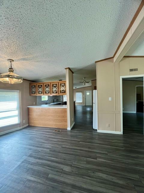 150 Oak Forest Dr Property Photo 6