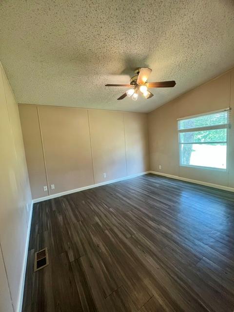150 Oak Forest Dr Property Photo 16