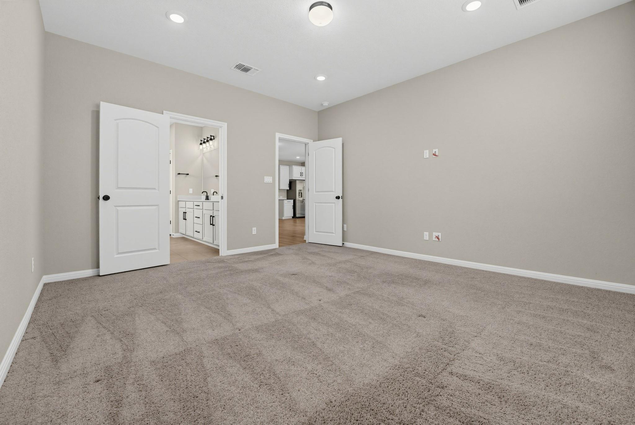 209 Swinging H Ln Property Photo 8