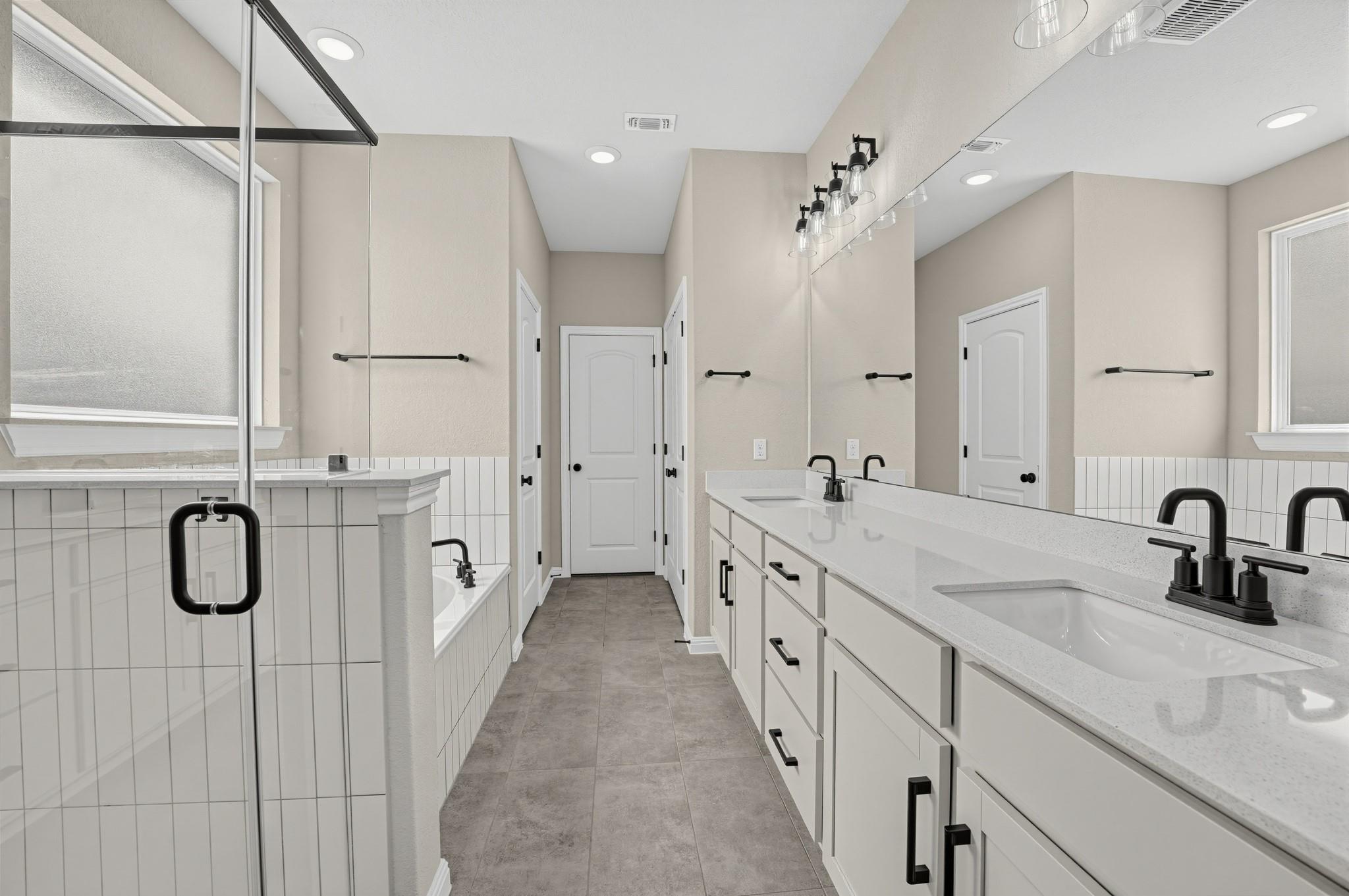 209 Swinging H Ln Property Photo 13