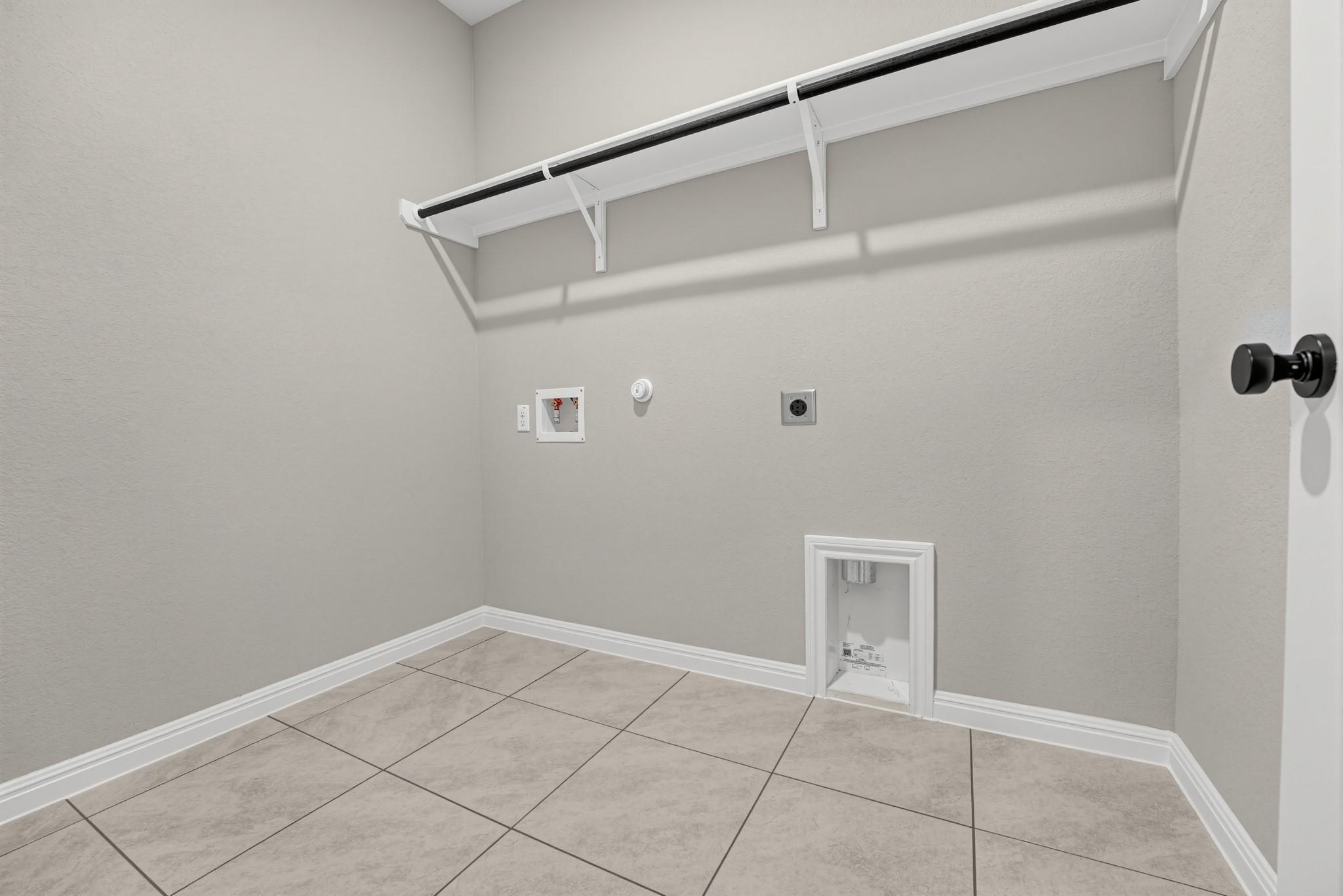 209 Swinging H Ln Property Photo 17