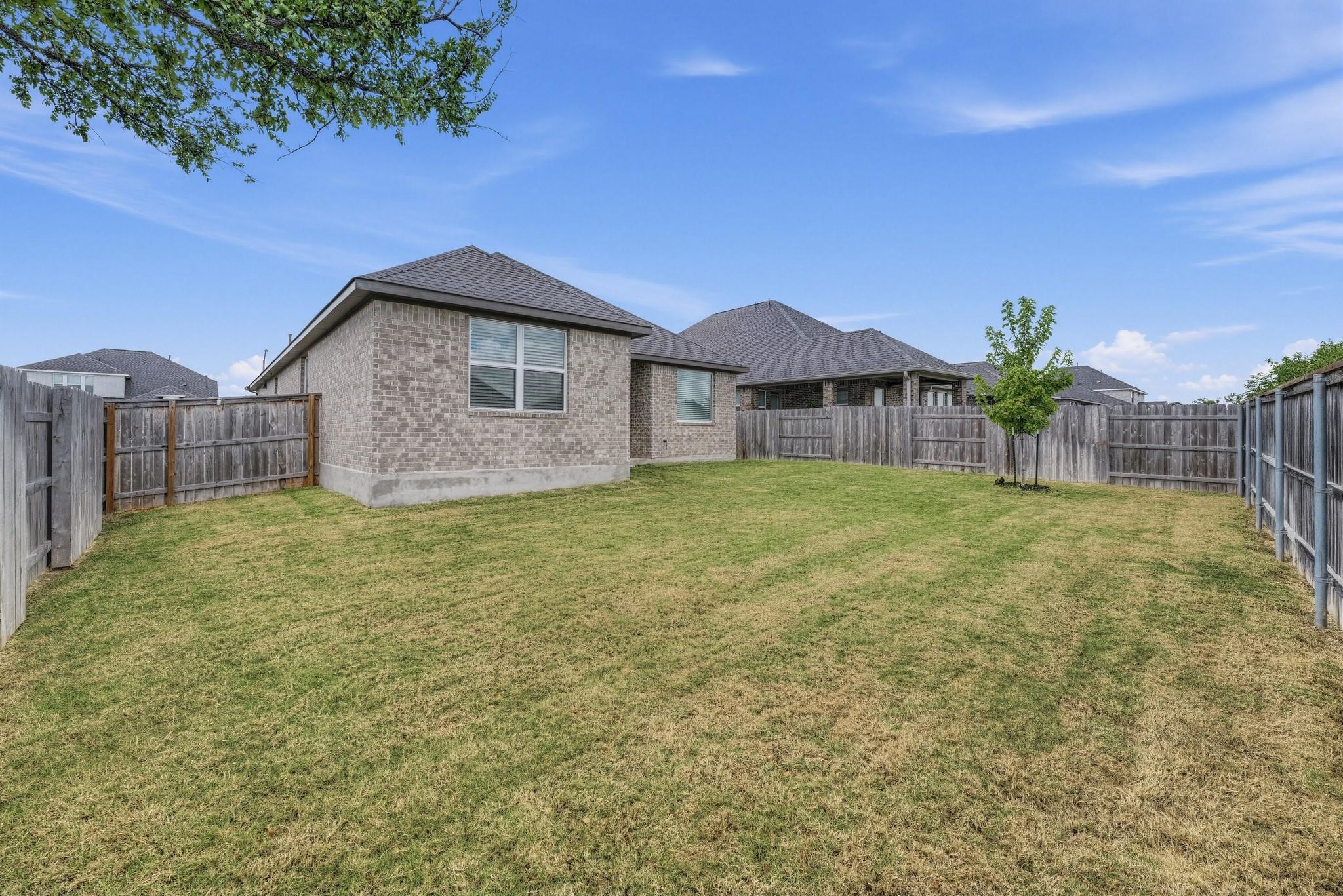 209 Swinging H Ln Property Photo 20