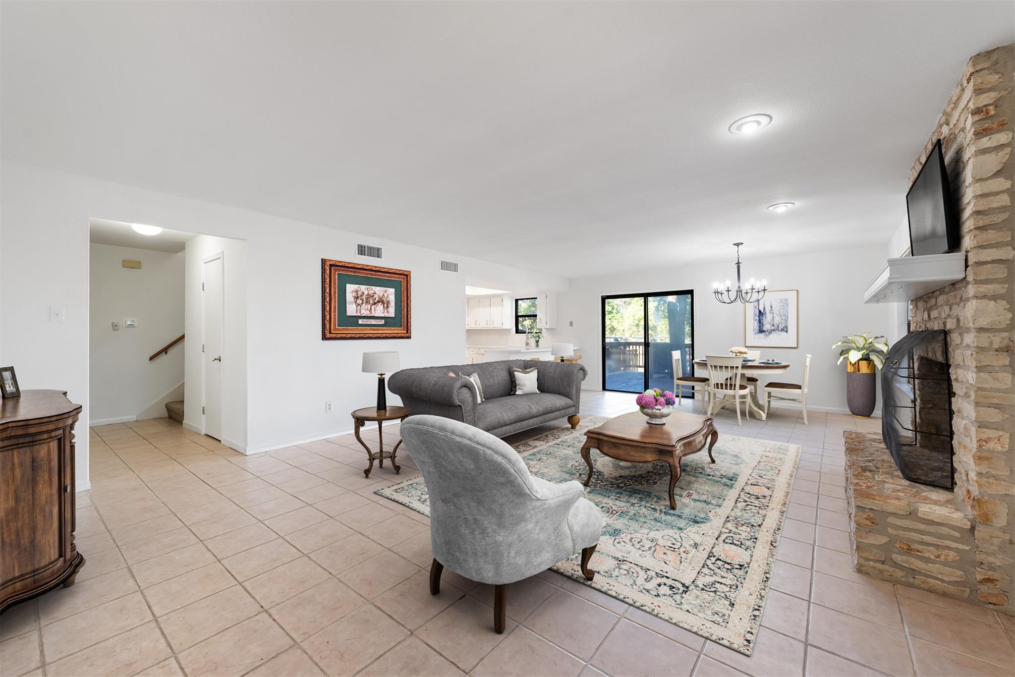 1504 Aquifer Cv #a Property Photo 3