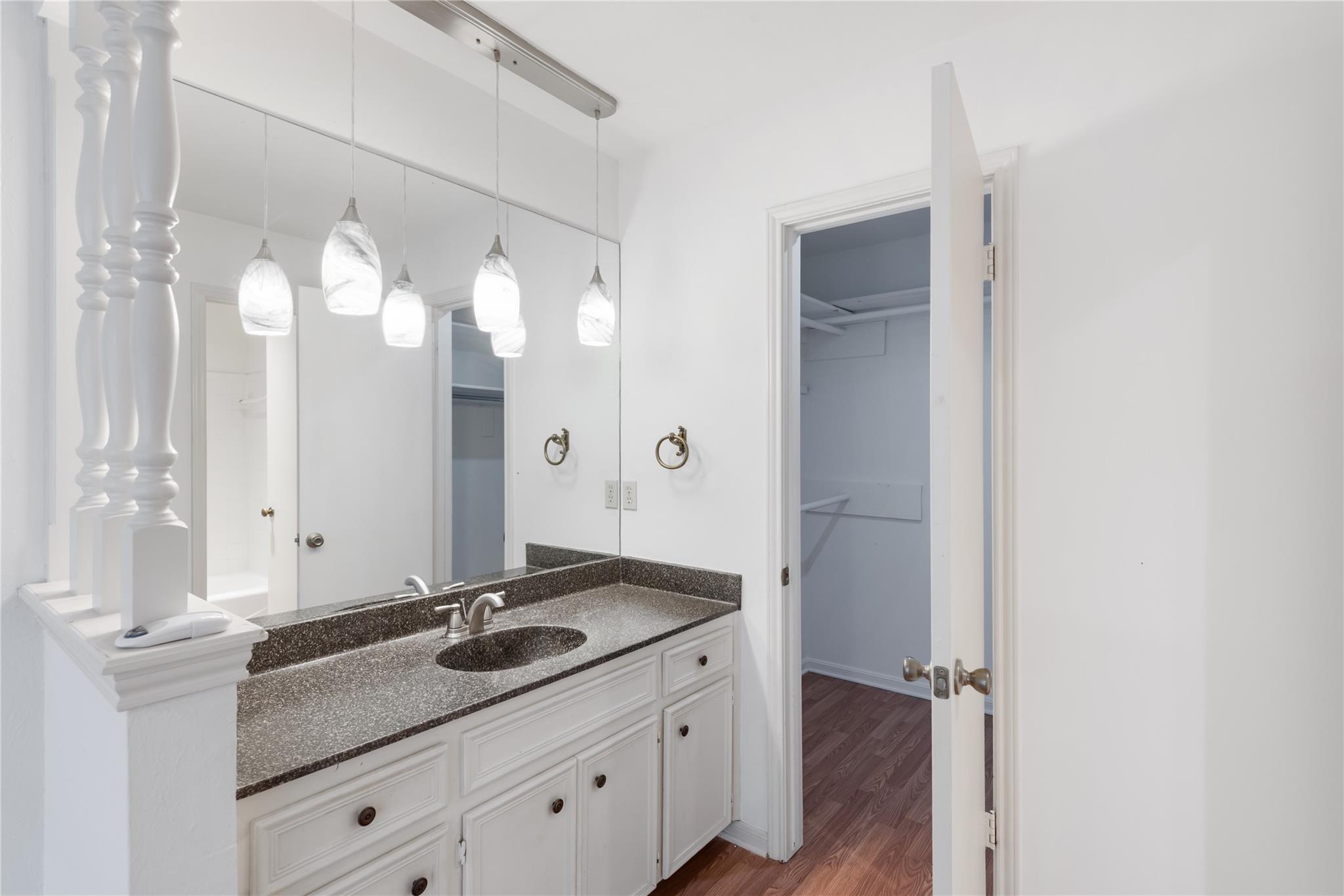 1504 Aquifer Cv #a Property Photo 14