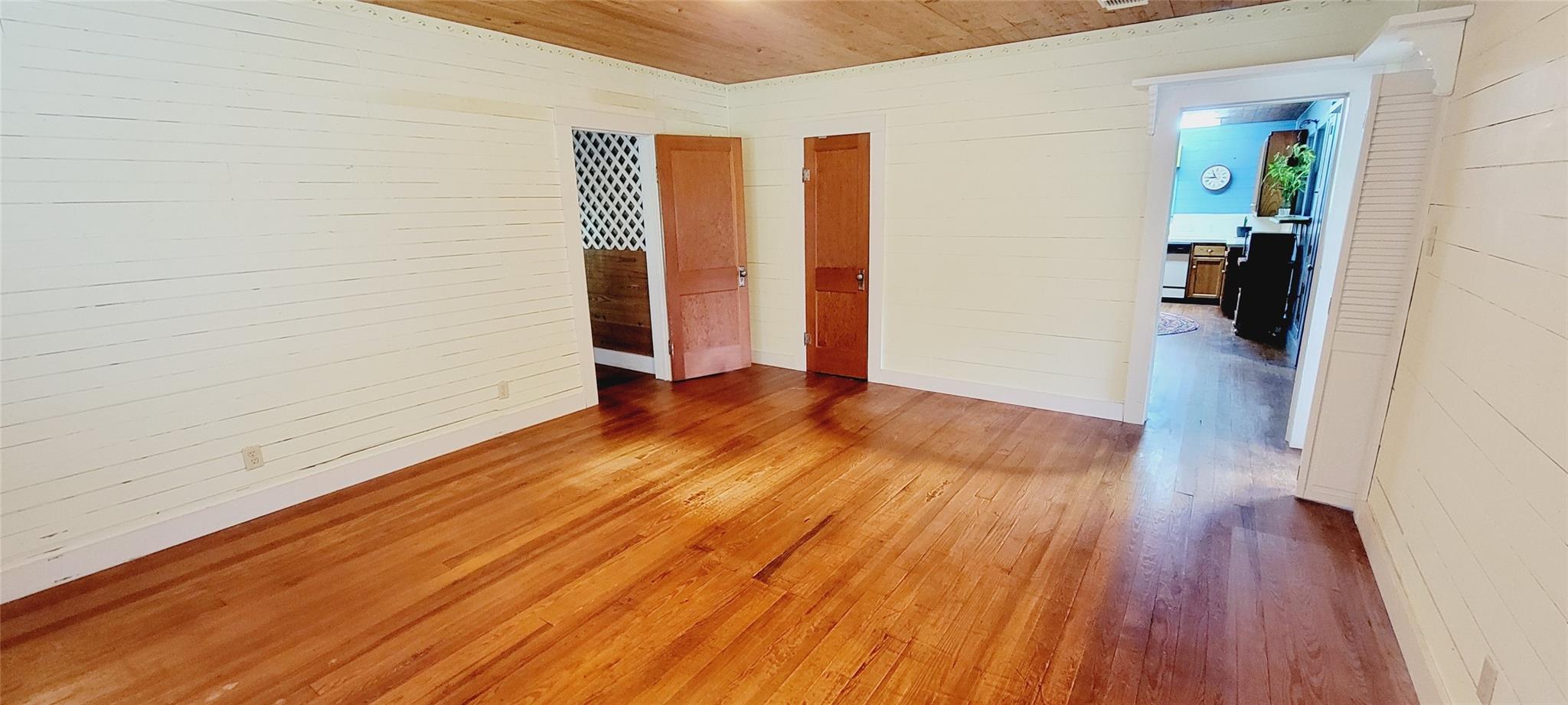 4592 N Fm 487 Property Photo 12