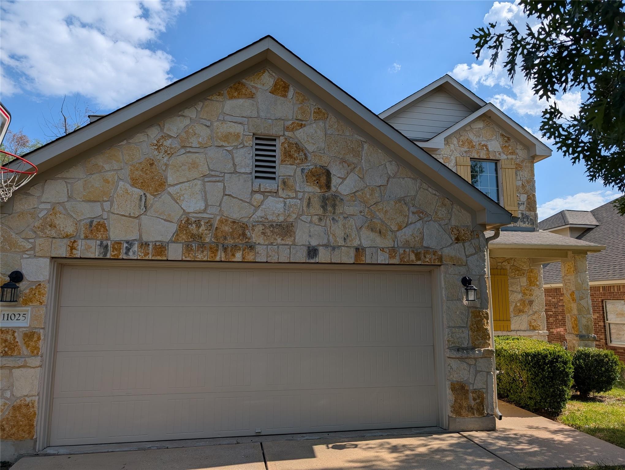 11025 Boundless Valley Dr Property Photo 1
