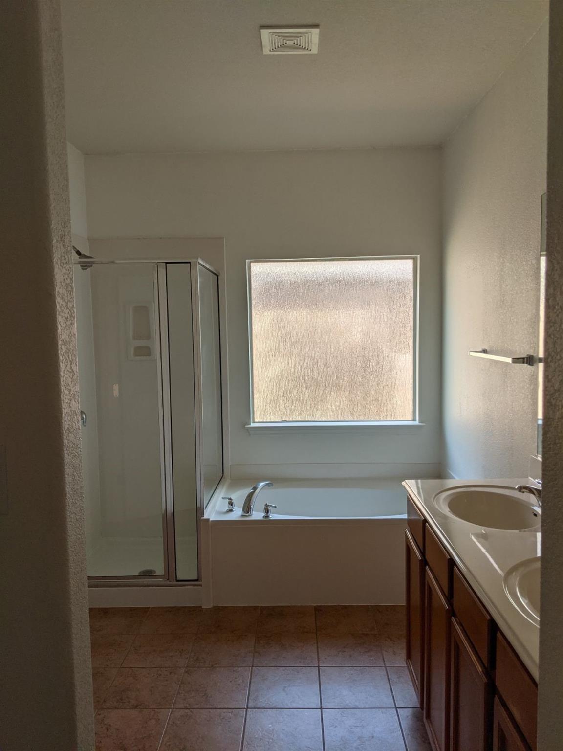 11025 Boundless Valley Dr Property Photo 4