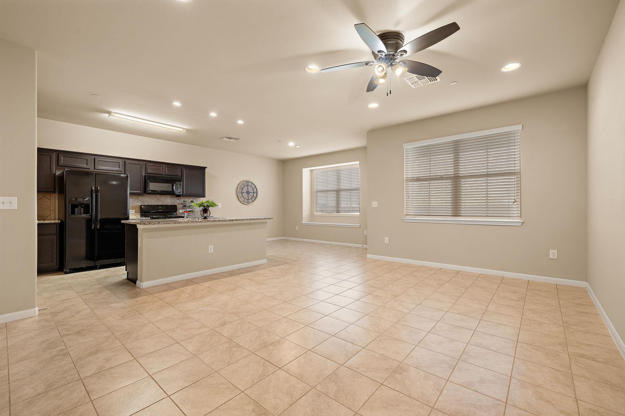 2880 Donnell Dr #3402 Property Photo 4