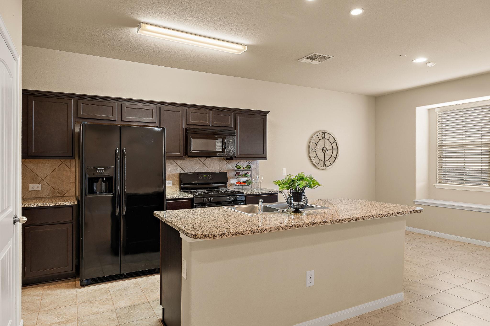 2880 Donnell Dr #3402 Property Photo 6