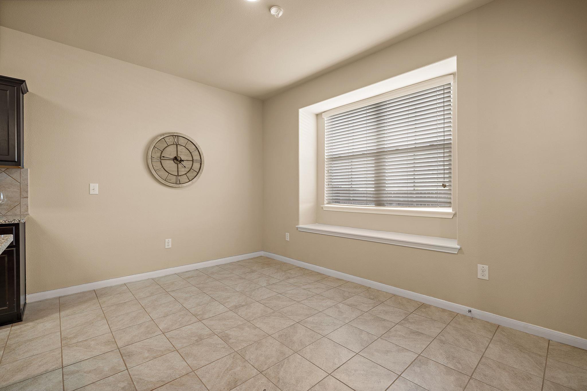 2880 Donnell Dr #3402 Property Photo 10