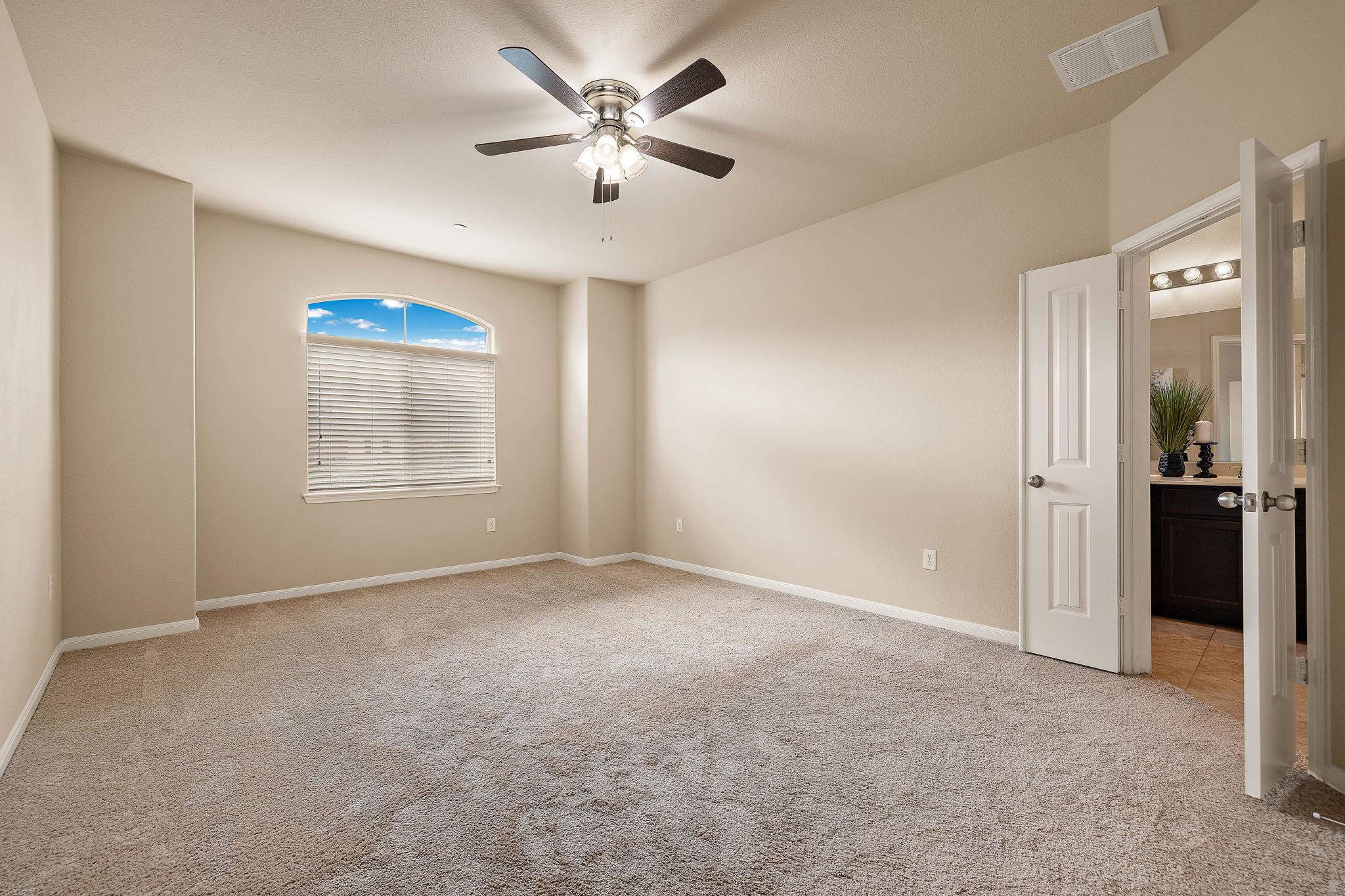 2880 Donnell Dr #3402 Property Photo 12