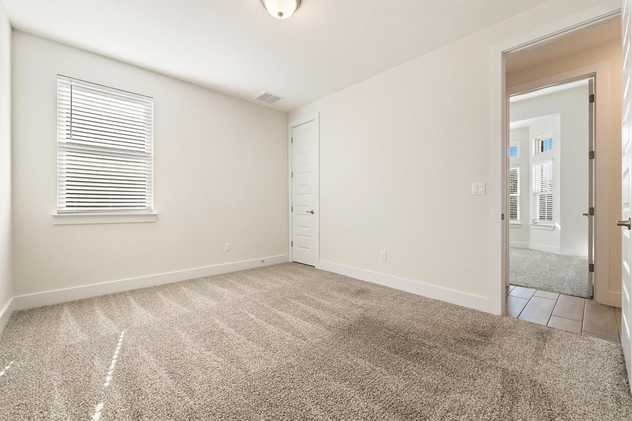 2345 Airport Dr Property Photo 25