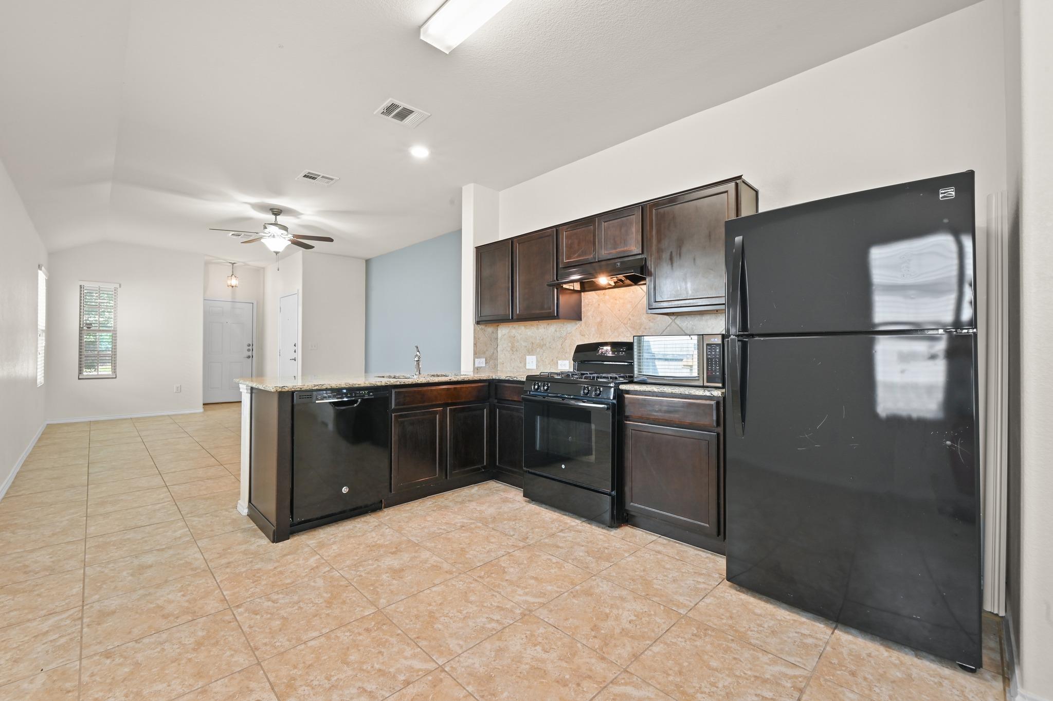10209 Crescendo Ln Property Photo 6