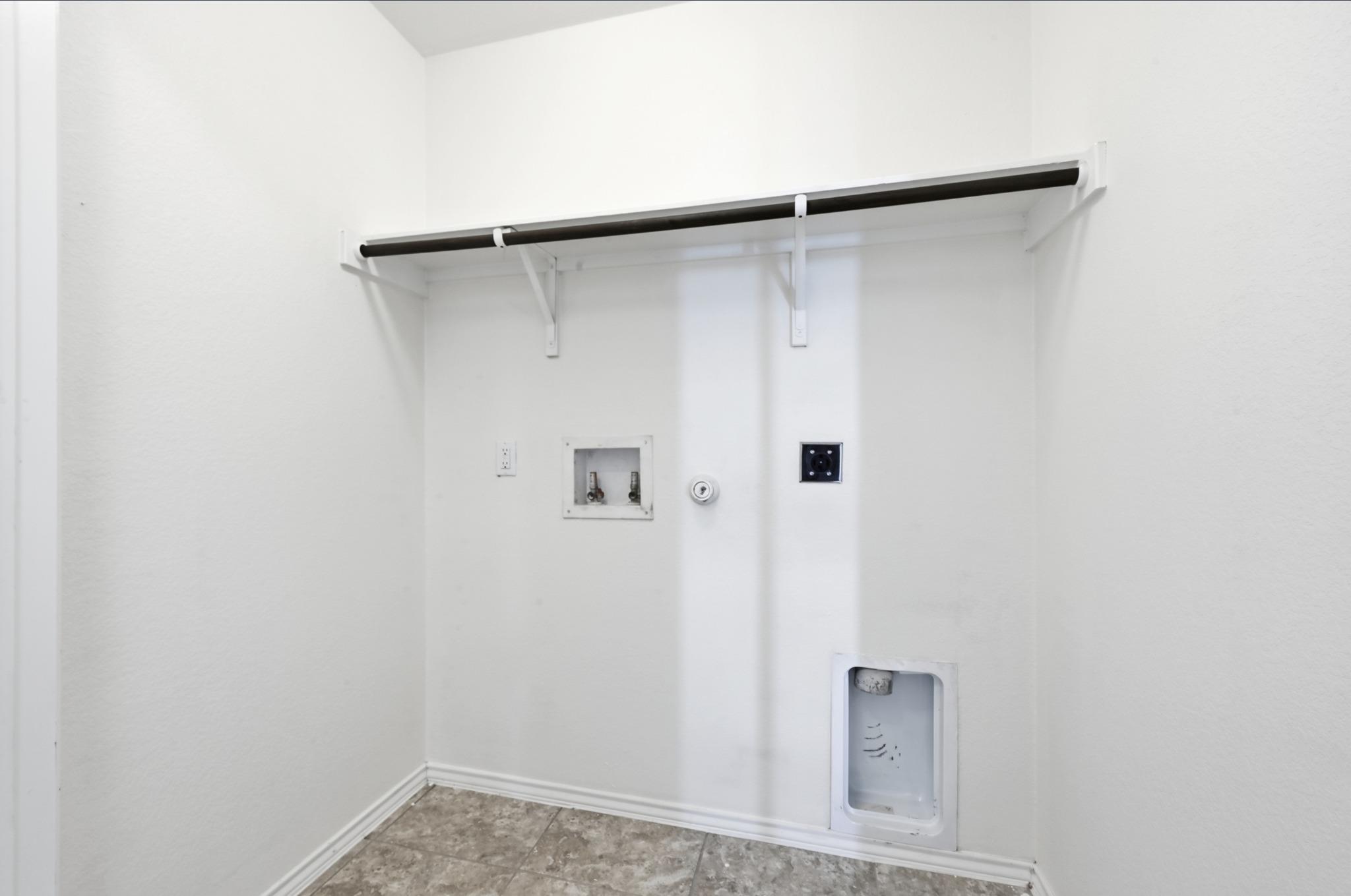 10209 Crescendo Ln Property Photo 14