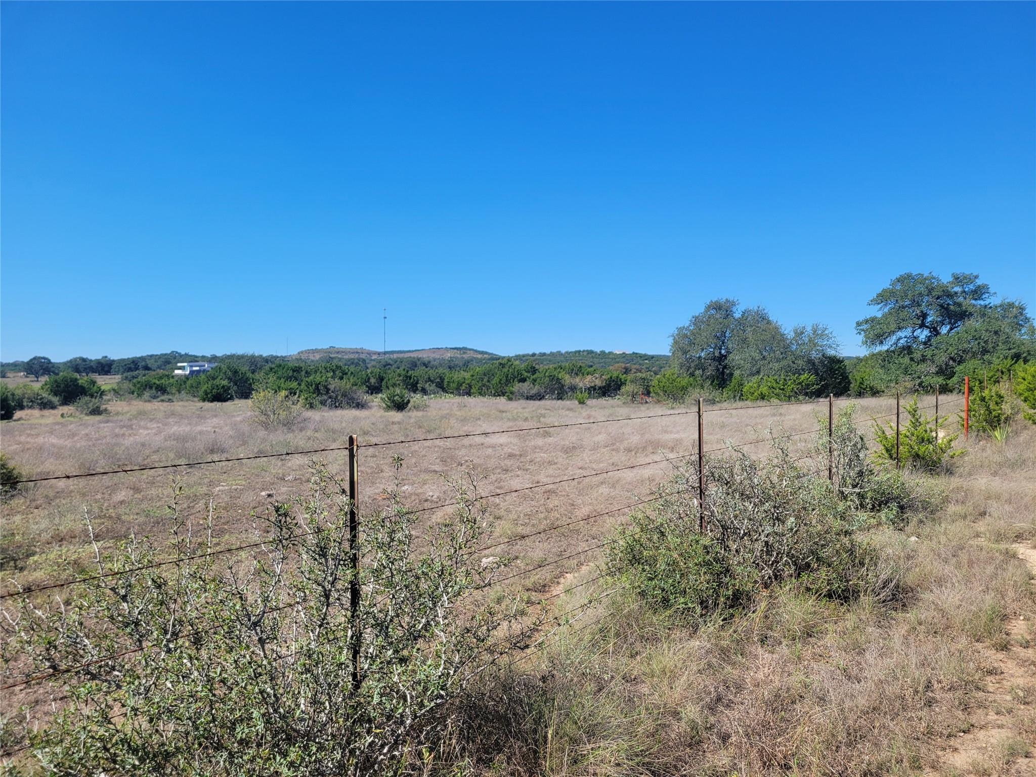 648 Bonita Dr Property Photo 2