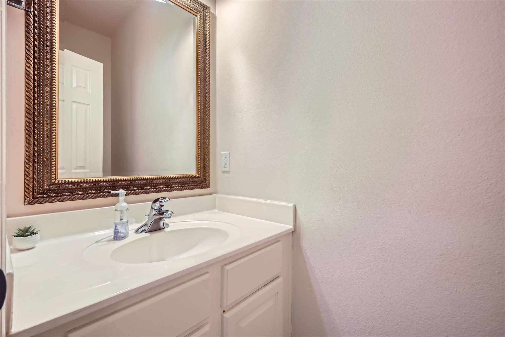 2101 N Lamar Blvd 3 Property Photo 12