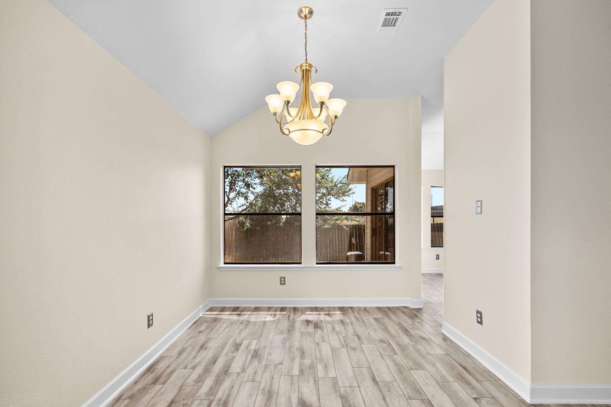 1511 Lantana Dr Property Photo 9