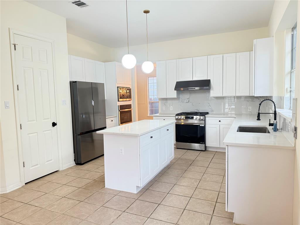 15220 Calaveras Dr Property Photo 5