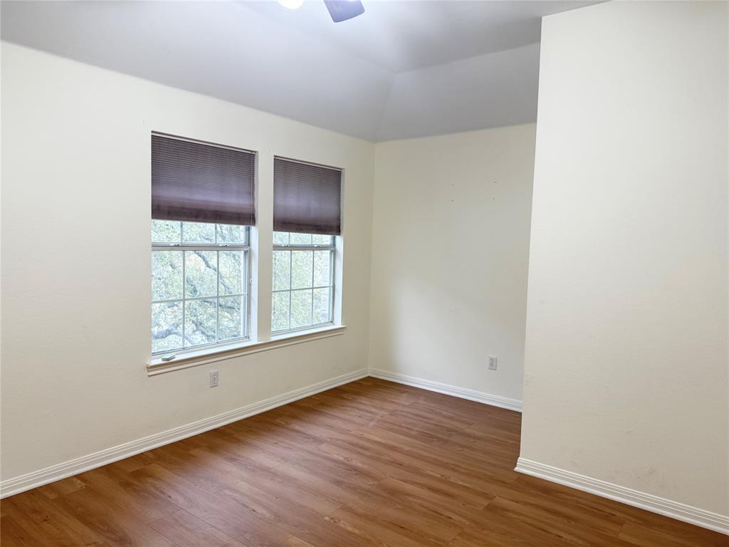 15220 Calaveras Dr Property Photo 28