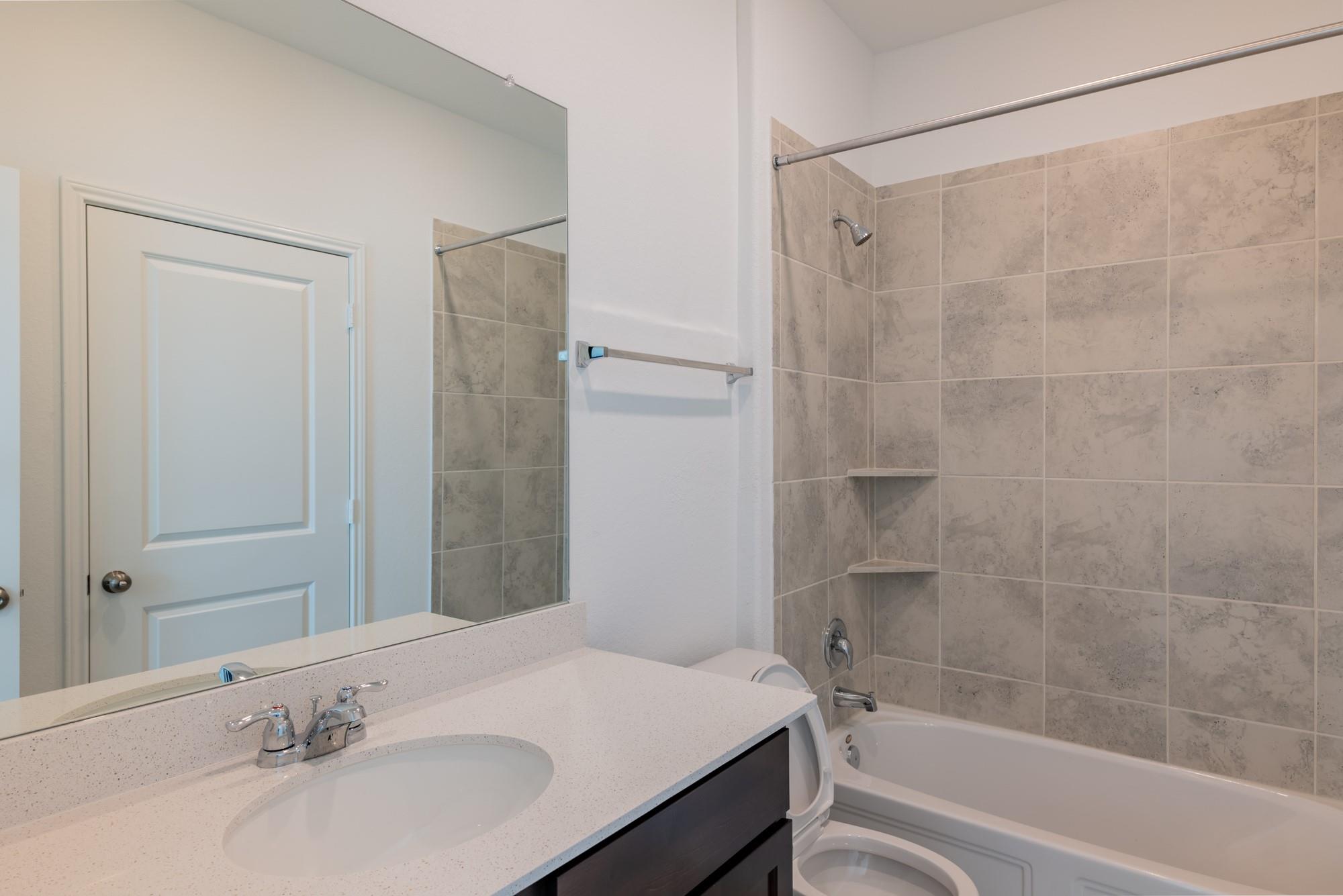 1336 Linwood St Property Photo 19