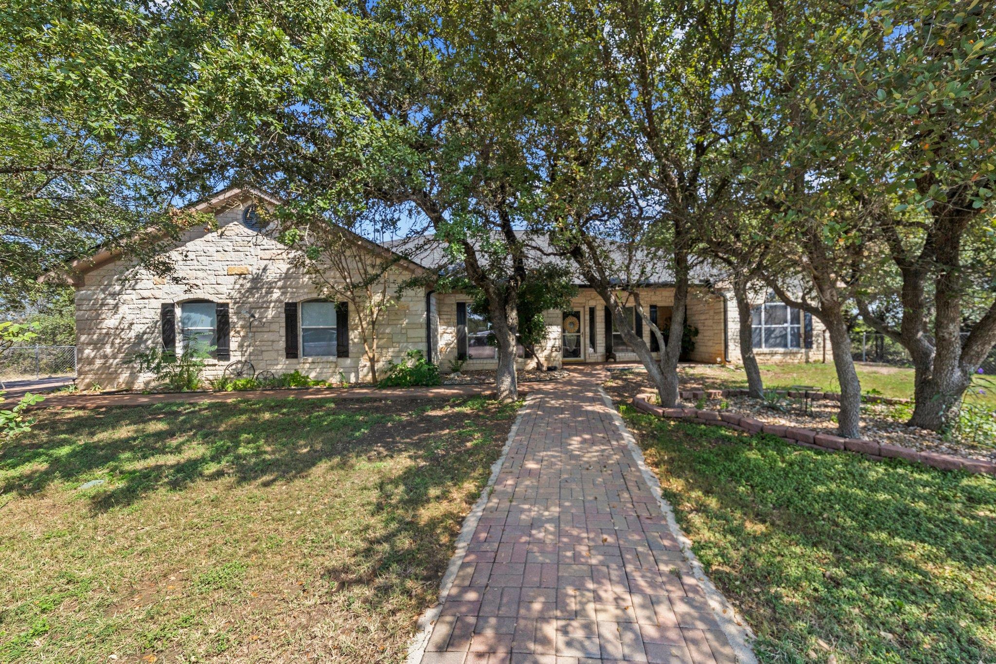 223 Private Road 3449 Property Photo 6