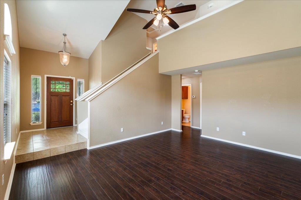 1421 Huckleberry Ln Property Photo 1