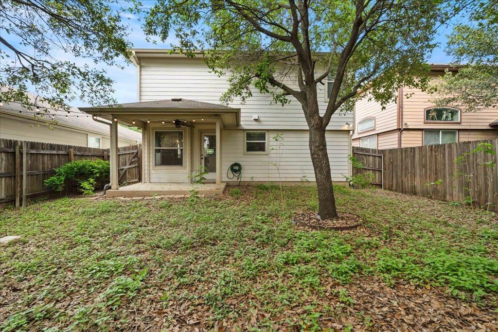 1421 Huckleberry Ln Property Photo 16