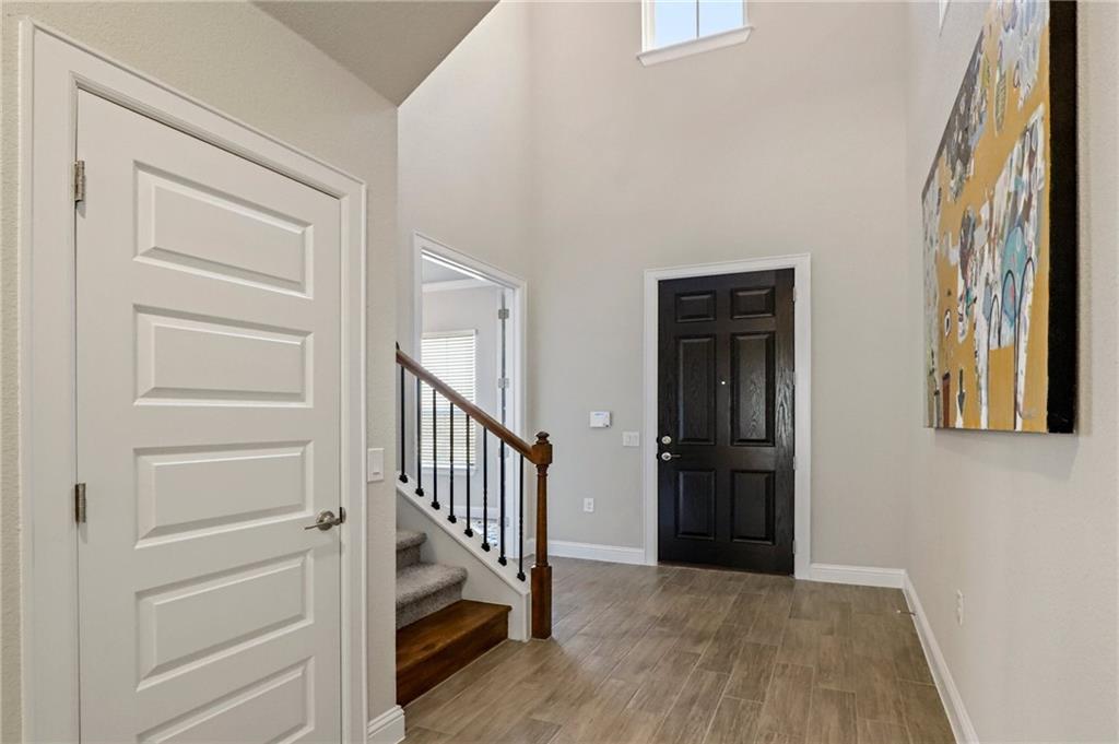 6905 Halesboro Dr Property Photo 3