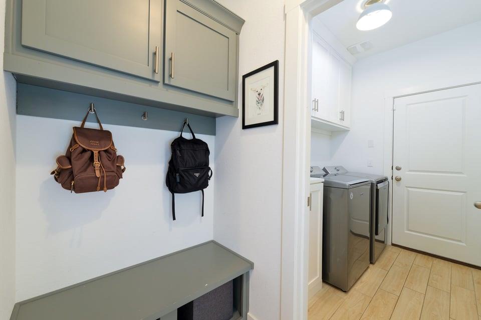 7204 Lombard Ln Property Photo 25