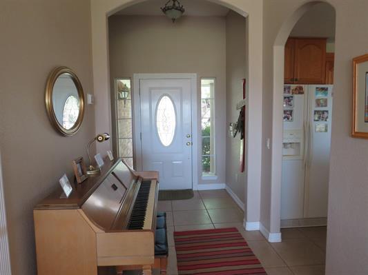 220 W Lakecrest Dr Property Photo 14
