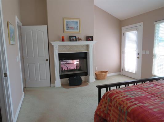 220 W Lakecrest Dr Property Photo 16