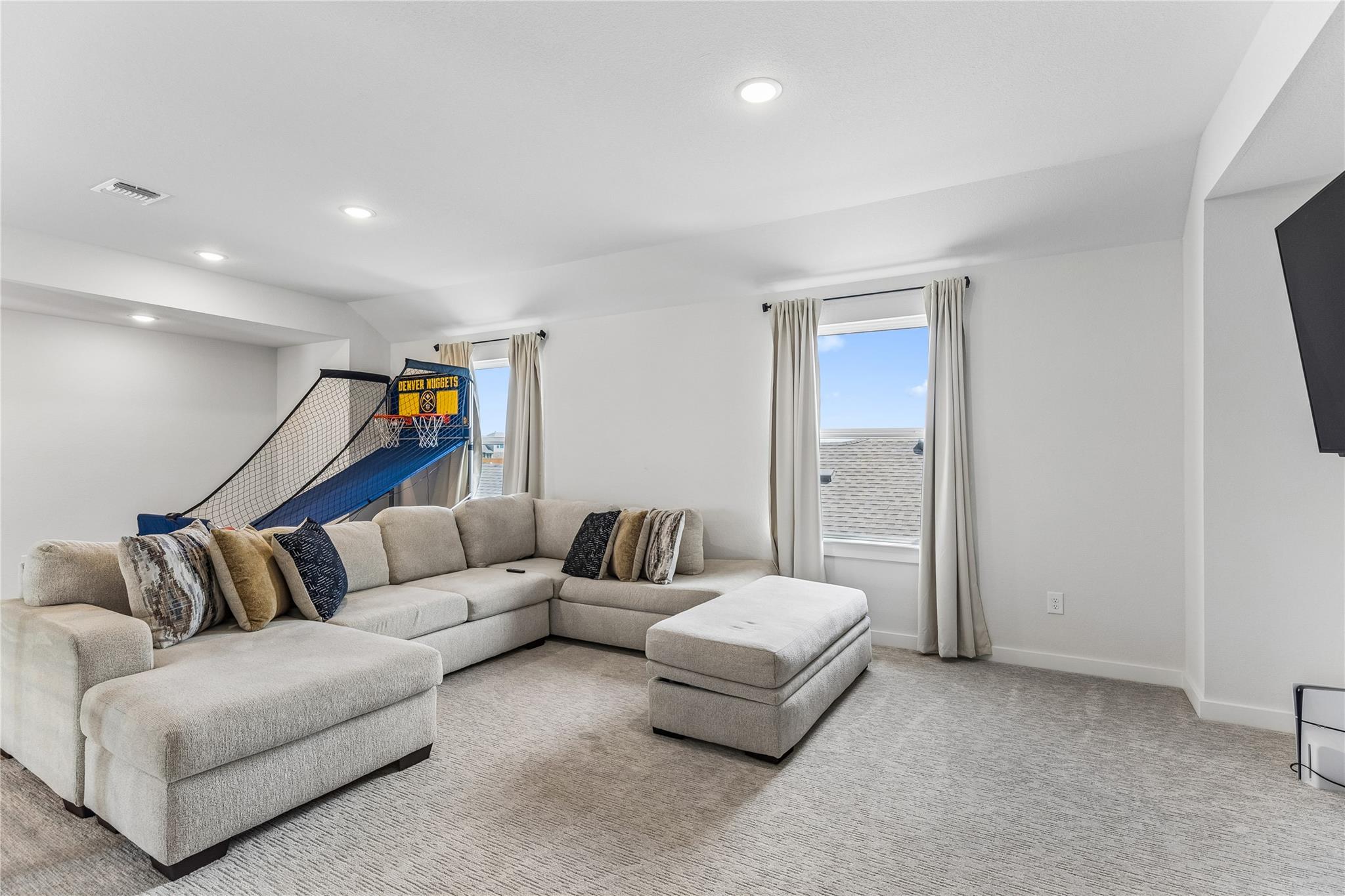 684 Billowing Way Property Photo 30
