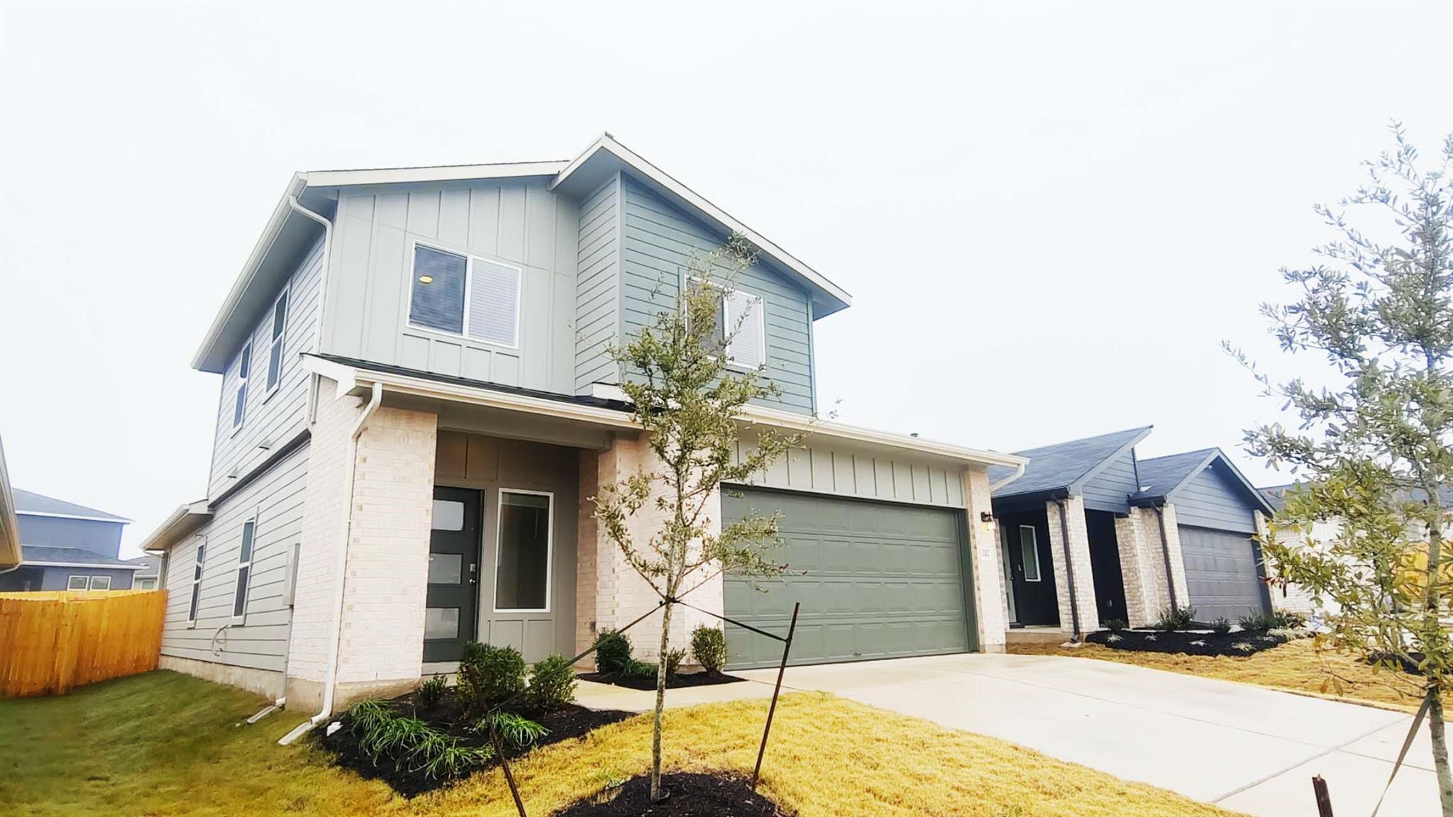 302 Gladiola Loop Property Photo 2