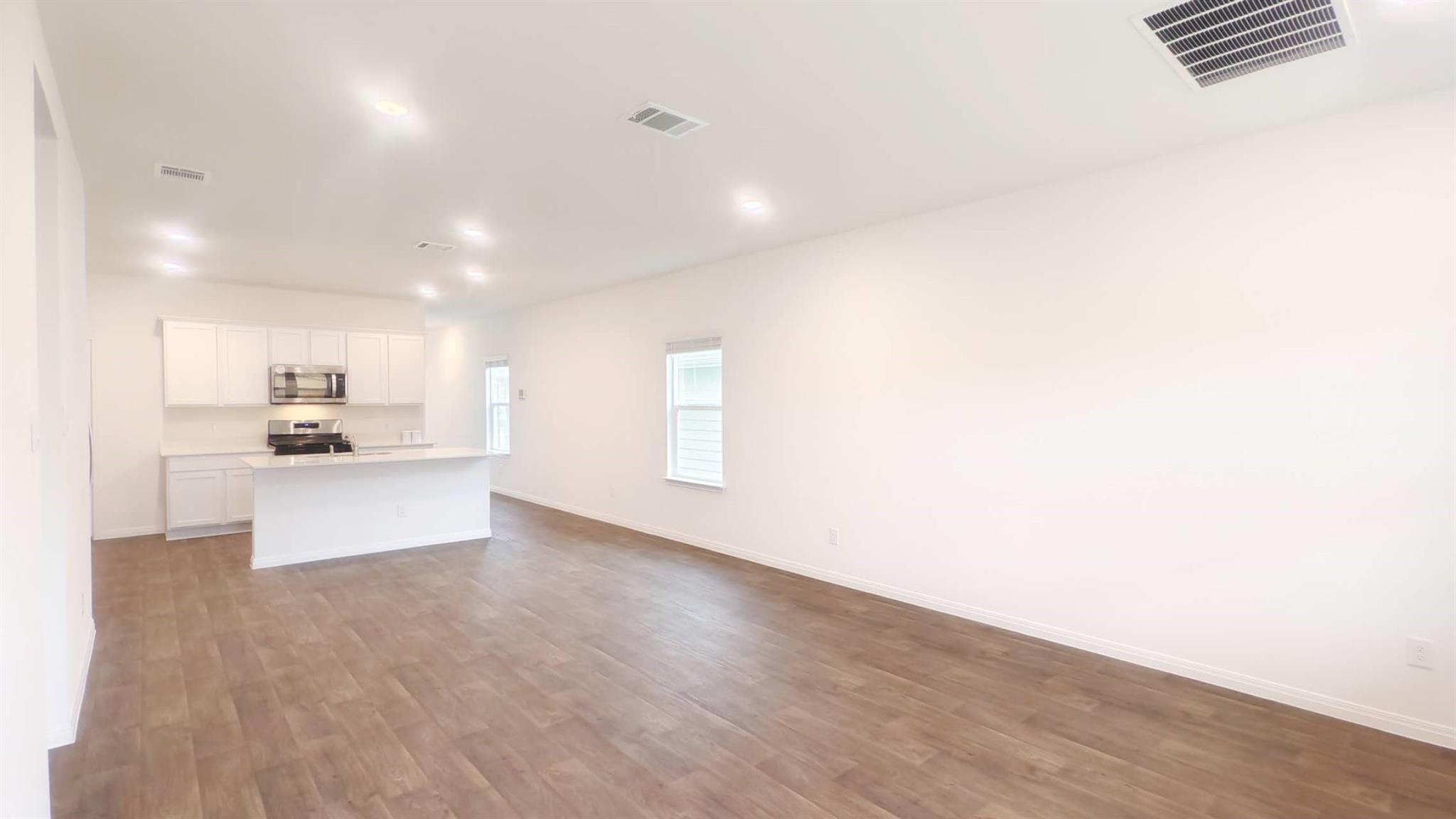 302 Gladiola Loop Property Photo 8
