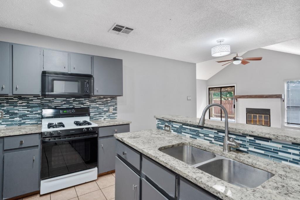 12307 Emery Oaks Rd Property Photo
