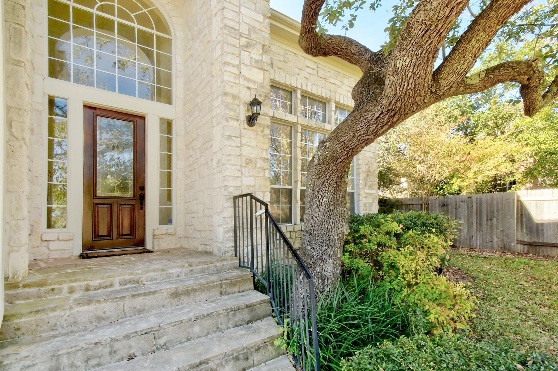 9704 Cinnabar Trl Property Photo 1