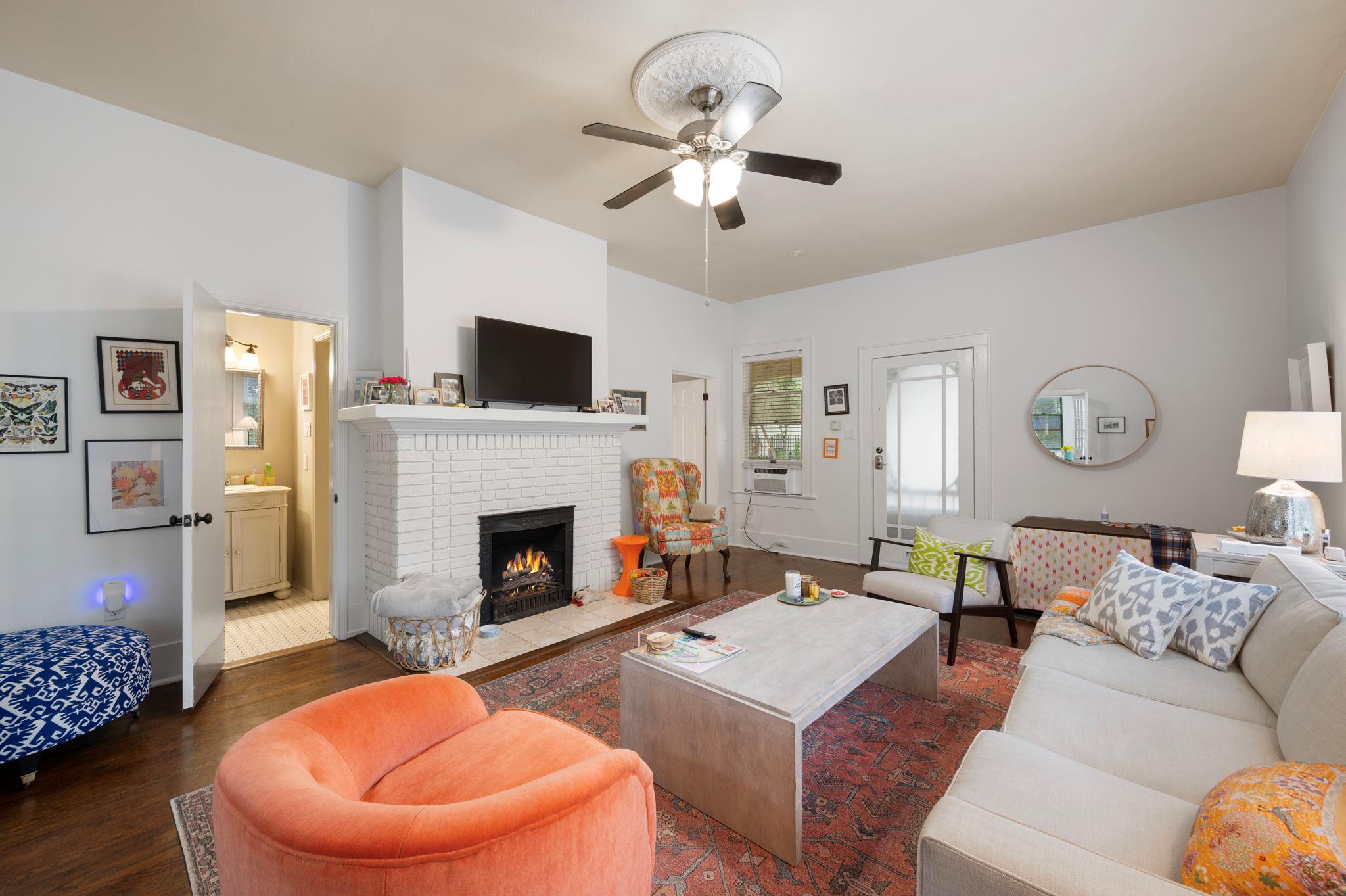 1520 Enfield Rd Property Photo 4